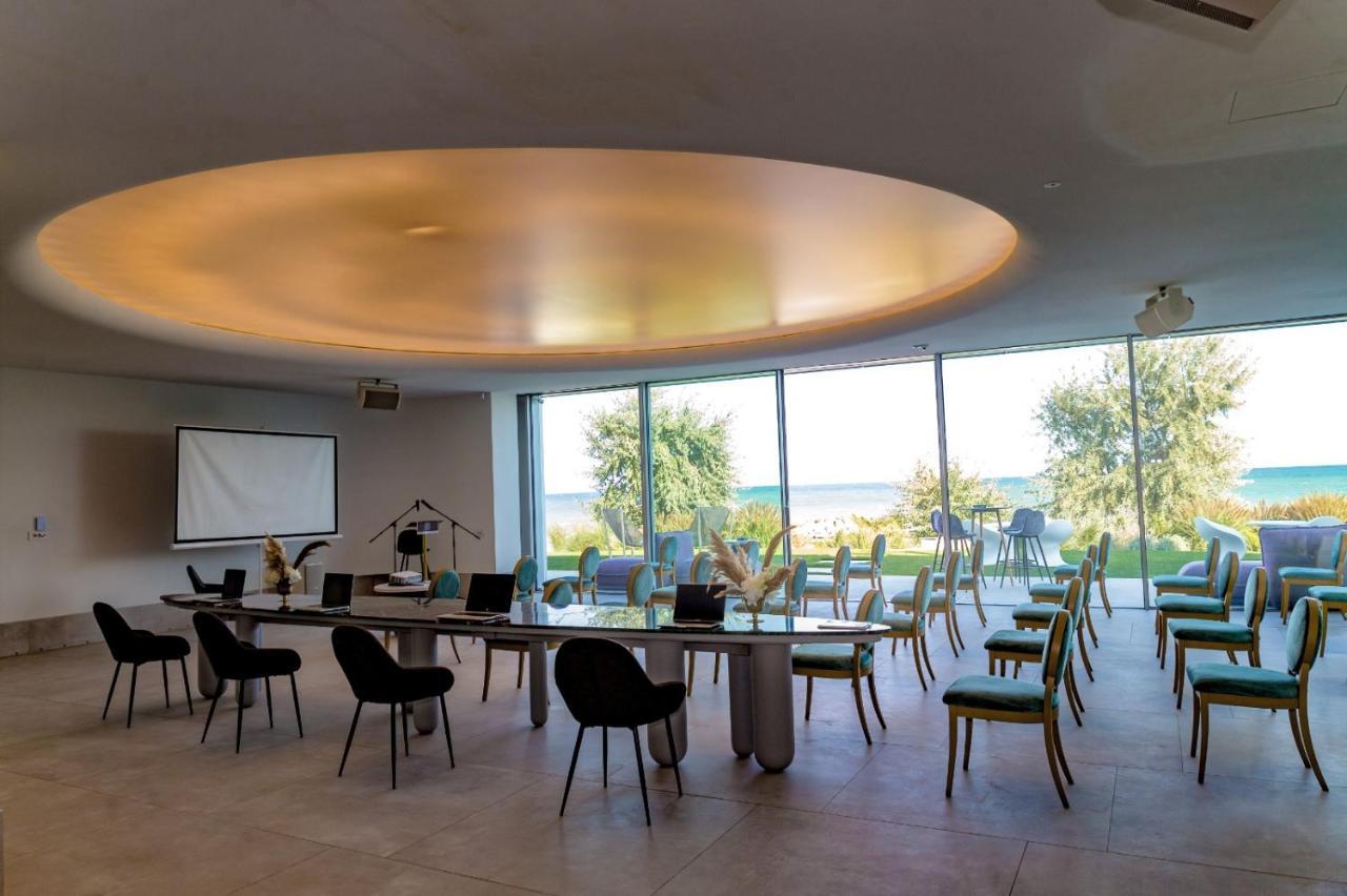 Novum By The Sea Aparthotel Olimp Bagian luar foto