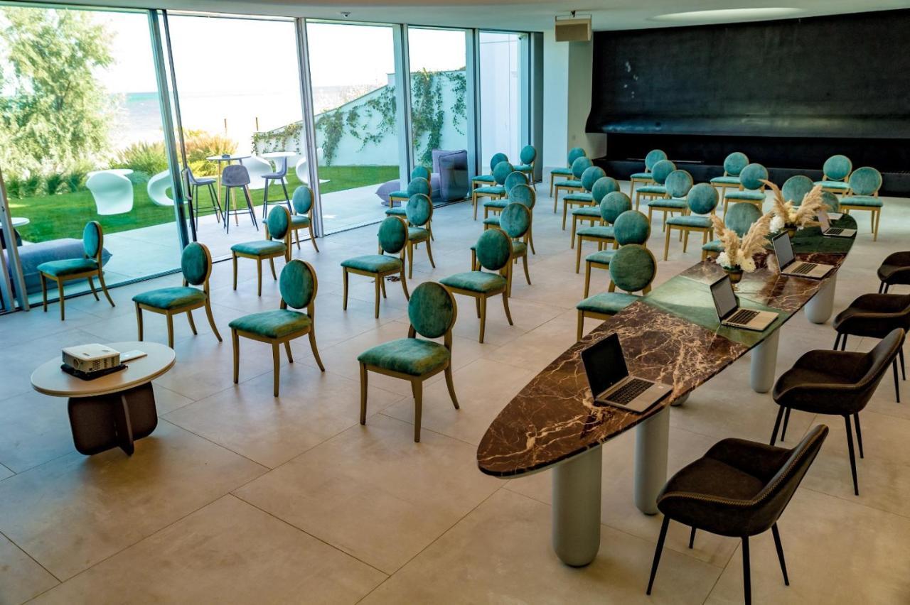 Novum By The Sea Aparthotel Olimp Bagian luar foto