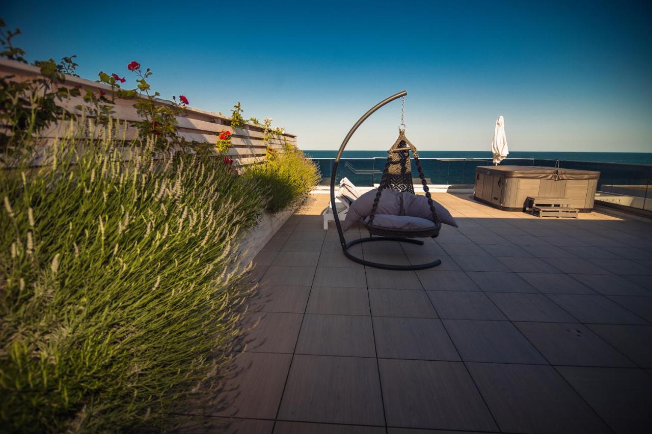 Novum By The Sea Aparthotel Olimp Bagian luar foto