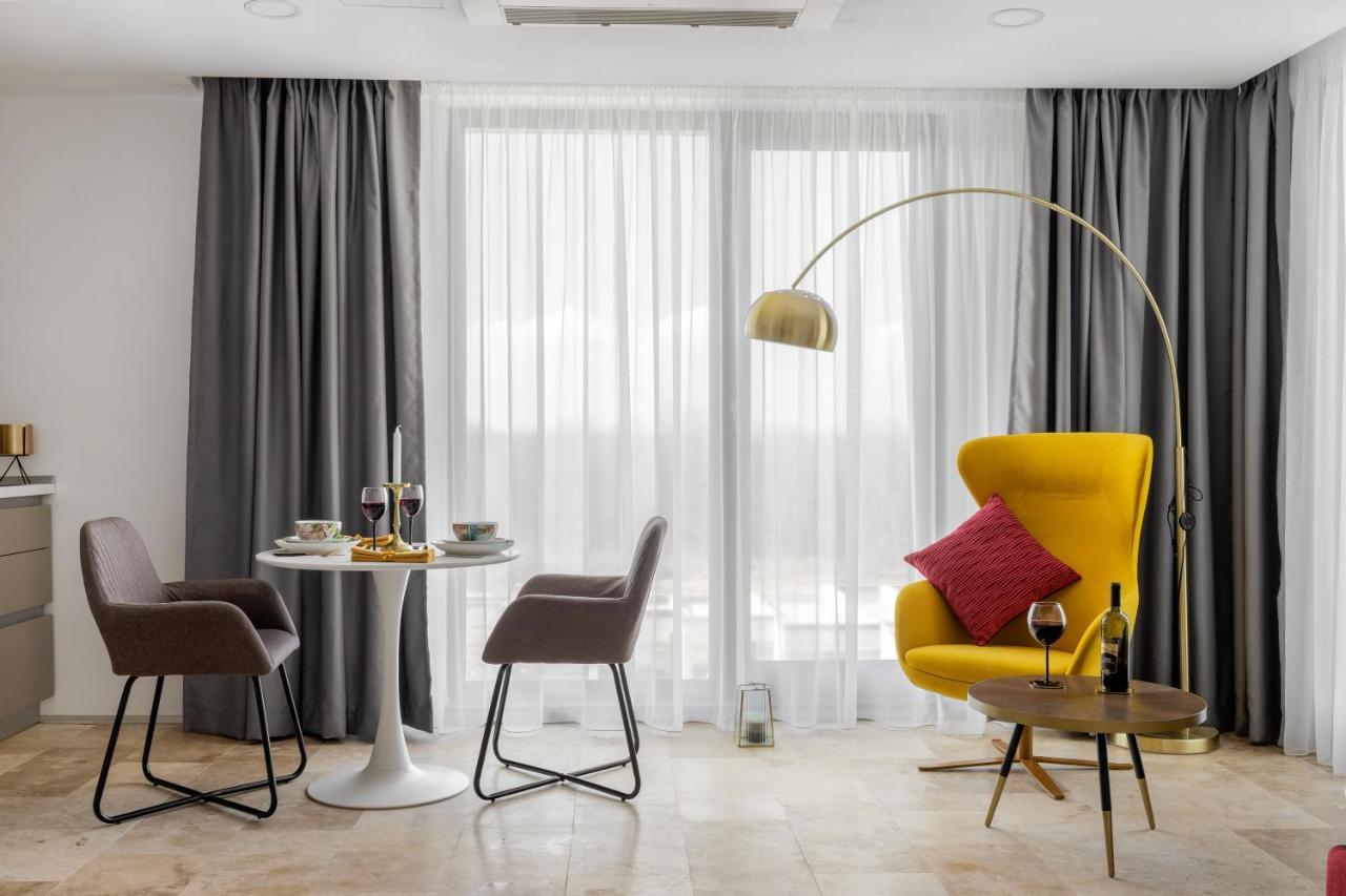 Novum By The Sea Aparthotel Olimp Bagian luar foto
