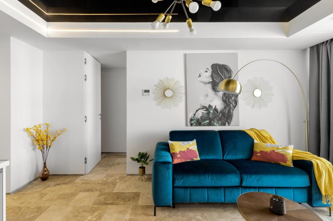 Novum By The Sea Aparthotel Olimp Bagian luar foto