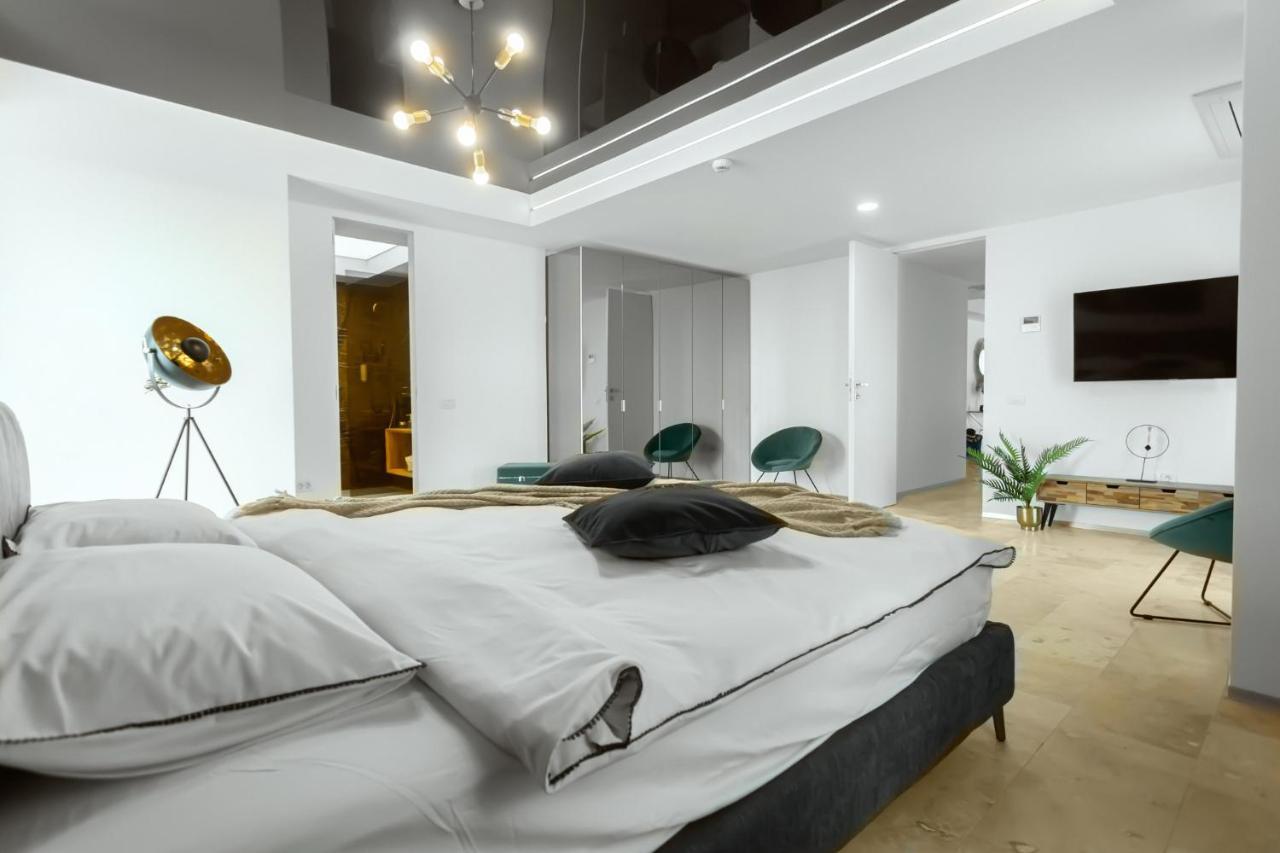 Novum By The Sea Aparthotel Olimp Bagian luar foto